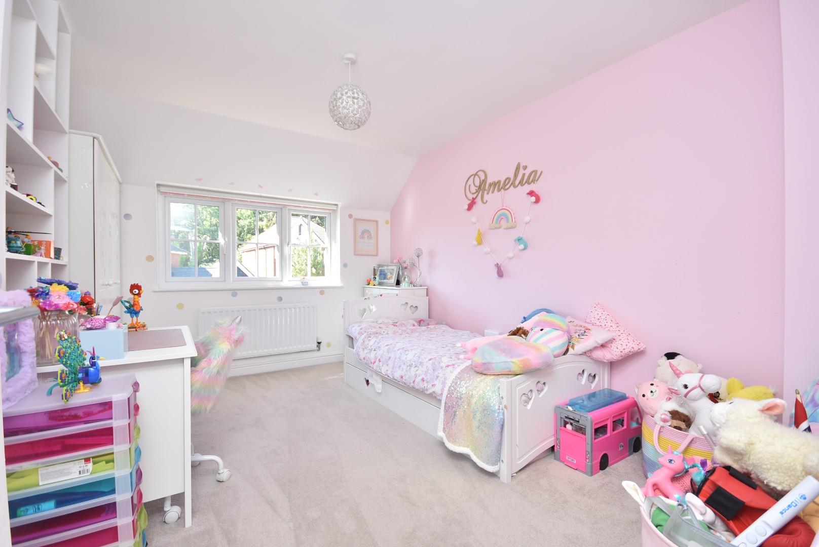 76 Burdons Close, Wenvoe, CF5 6FE